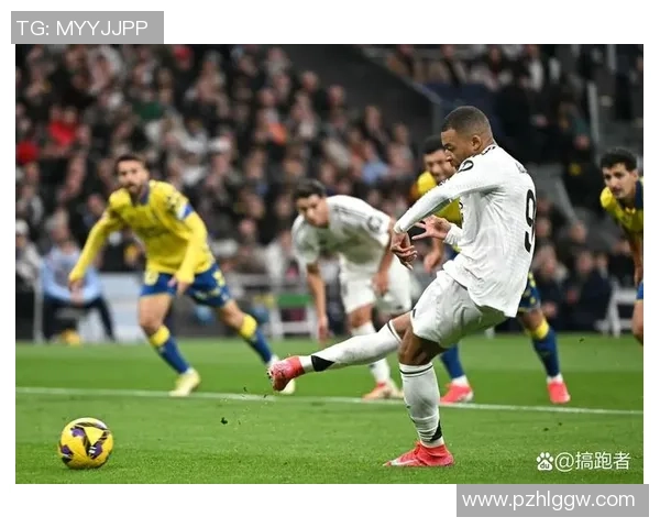 卡洛斯:银河战舰时期小贝是最佳队友,他倾尽所有为皇马支付